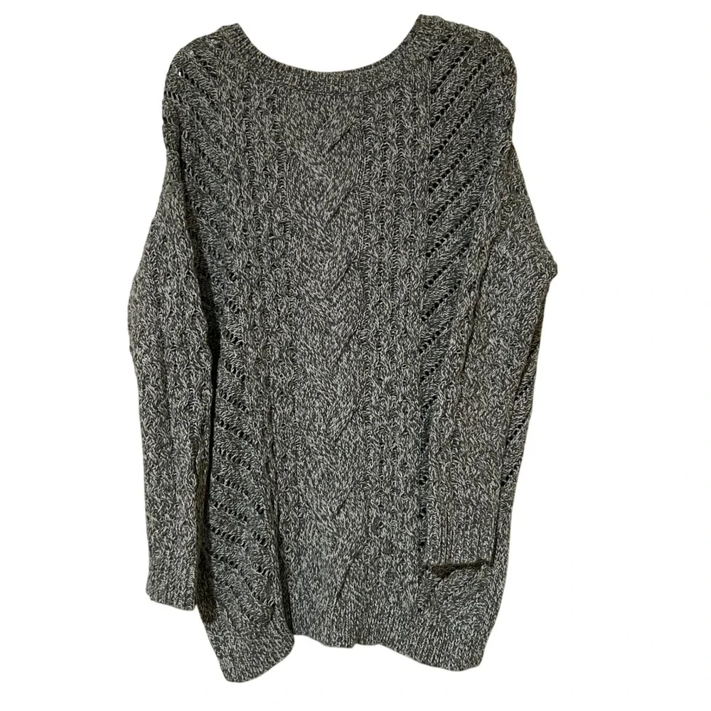 Express Women's Gray Cable Knit Sweater Size M High-Low Hem‎